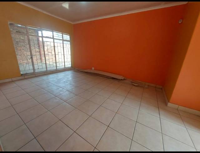 3 BEDROOM HOUSE FOR SALE IN BOOYSENS